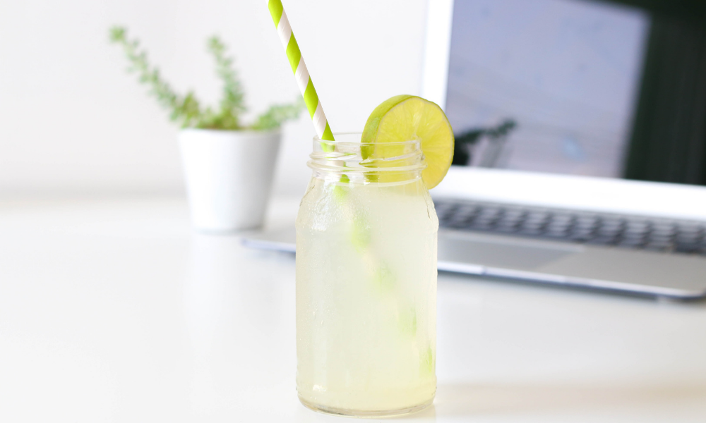 Copycat Starbucks Green Tea Lemonade recipe | Stacie Billis